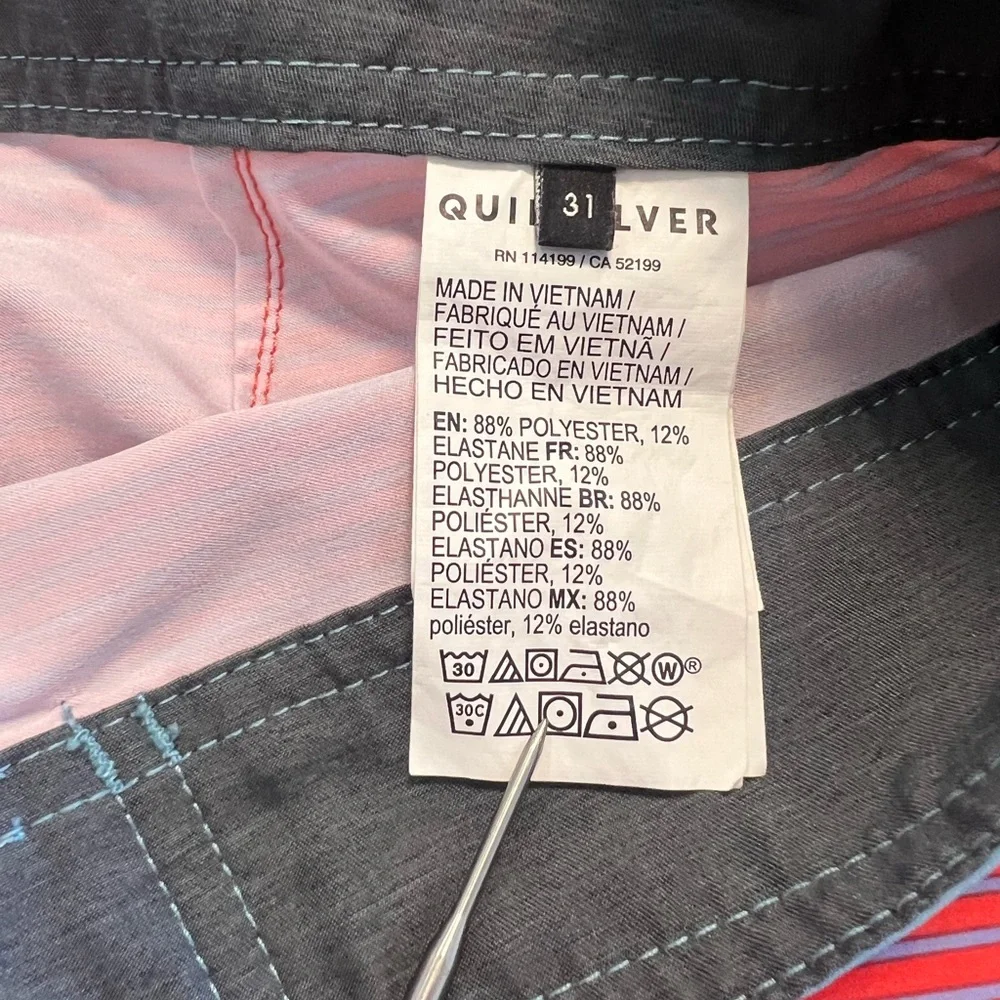 Quiksilver Surfsilk Tijuana 19” Boardshorts Striped Preppy Coastal Vacation📐31
